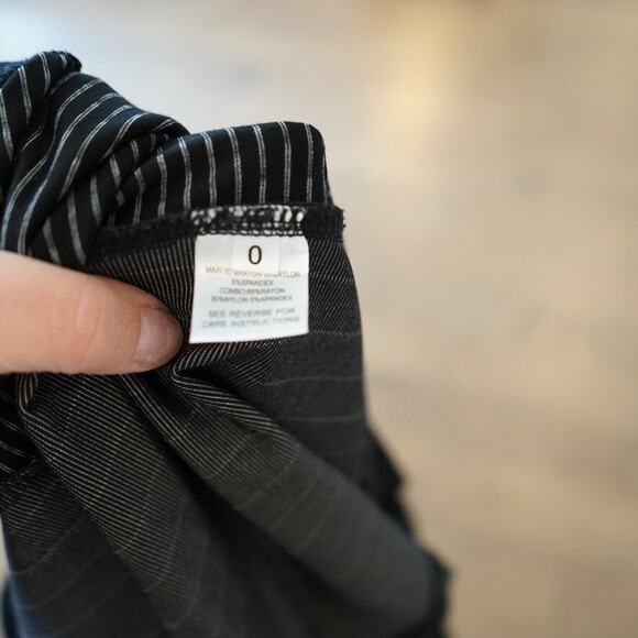 Ruti Top Womens Small Black Striped Vented High‎ Low SS Back Snap Button - Picture 6 of 14